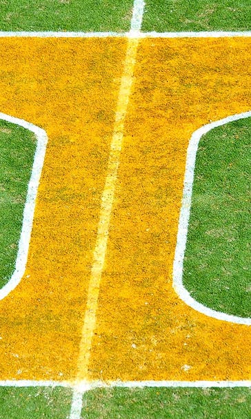 CFB AM: Two Vols fans dressed kids in fantastic UT-themed pimp suits